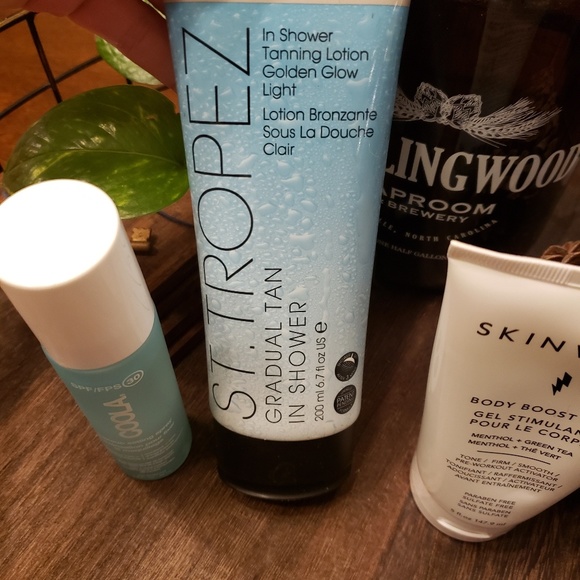 SOLD 🎉 Skincare Bundle Brand New - Picture 4 of 5